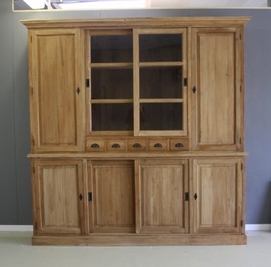 teak houten servieskast