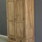 linnenkast van teakhout