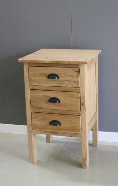 teak nachtkastje met drie laden