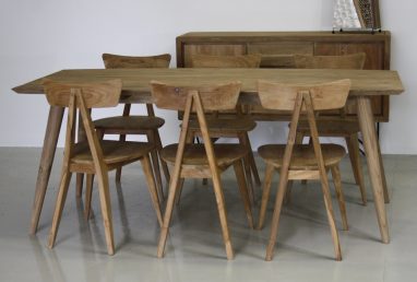 retro tafel van teakhout