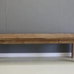 robuuste bank van teakhout