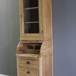 smalle grutterskast van teakhout