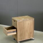 Rollerboy kastje op wieltjes met drie laden