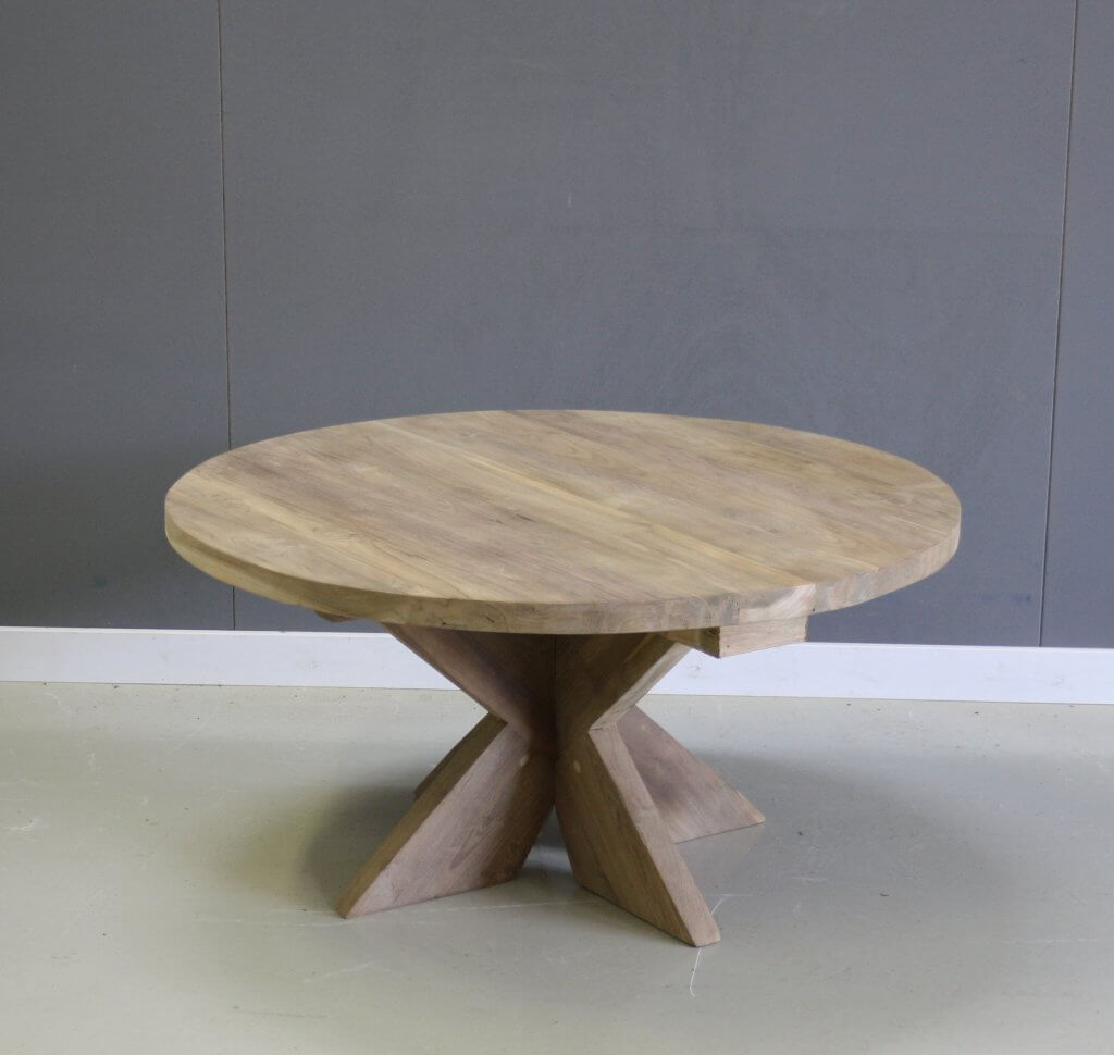 ronde salontafel van teakhout