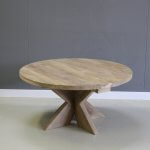 ronde salontafel van teakhout