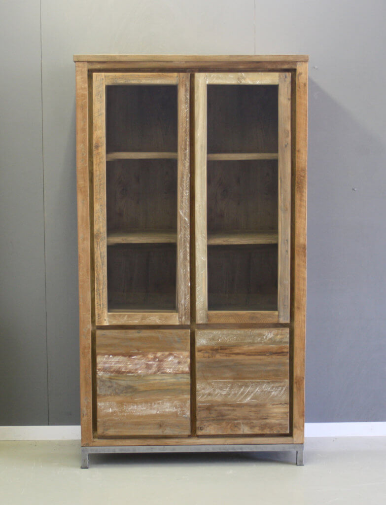 Teak buffetkast stoere afwerking