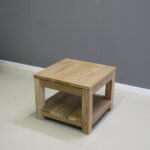 vierkante salontafel van teakhout