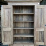 Grote jagerskast van teakhout