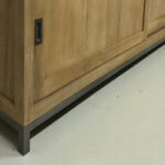 kast teakhout metalen frame