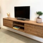 hangend tv-meubel van massief teakhout