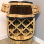 Wijnvat met een wijnrek 3