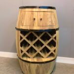 Wijnvat met een wijnrek 2