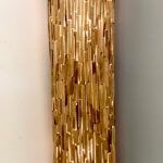 Sfeervolle lamp met teakhout