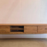 zwevend tv meubel massief teakhout