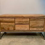 Industriele sidetable van de new york collectie