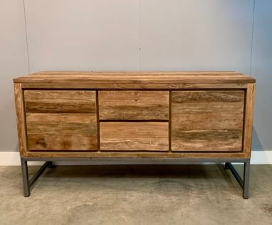 Industriele sidetable van de new york collectie