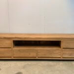 Modern tvmeubel met 6 blinde laden