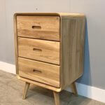 nachtkast 3 laden teakhout