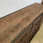 dressoir mixed wood en staal teak close-up