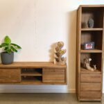 Moderne boekenkast gecombineerd met het hangend tv meubel