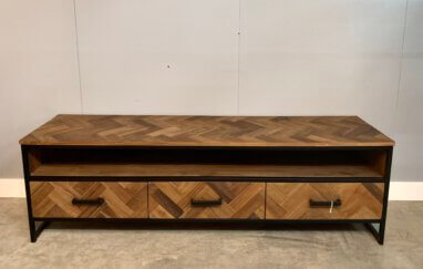 tvmeubel teak visgraat