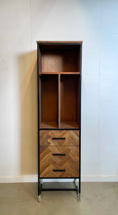 Boekenkast visgraat en staal