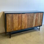 Teakhout kast met staal 