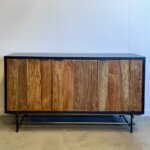 Teakhout kast met staal 