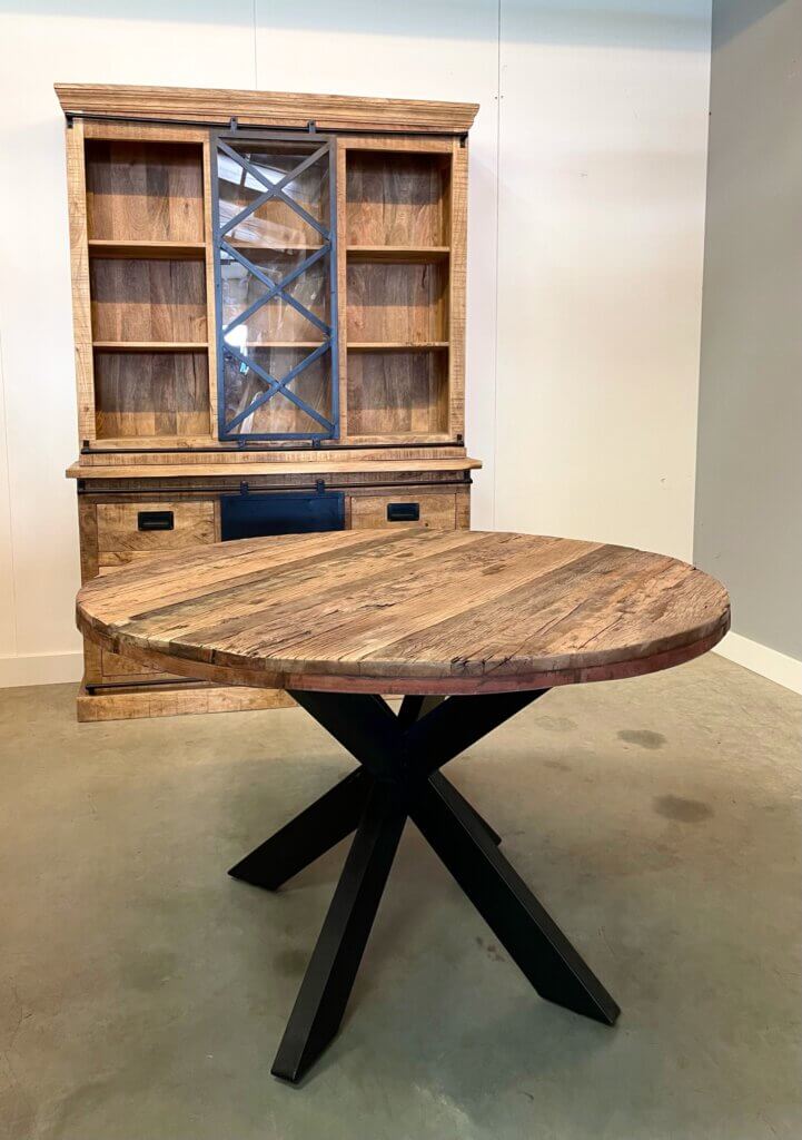 tafel rond teakhout metaal close-up