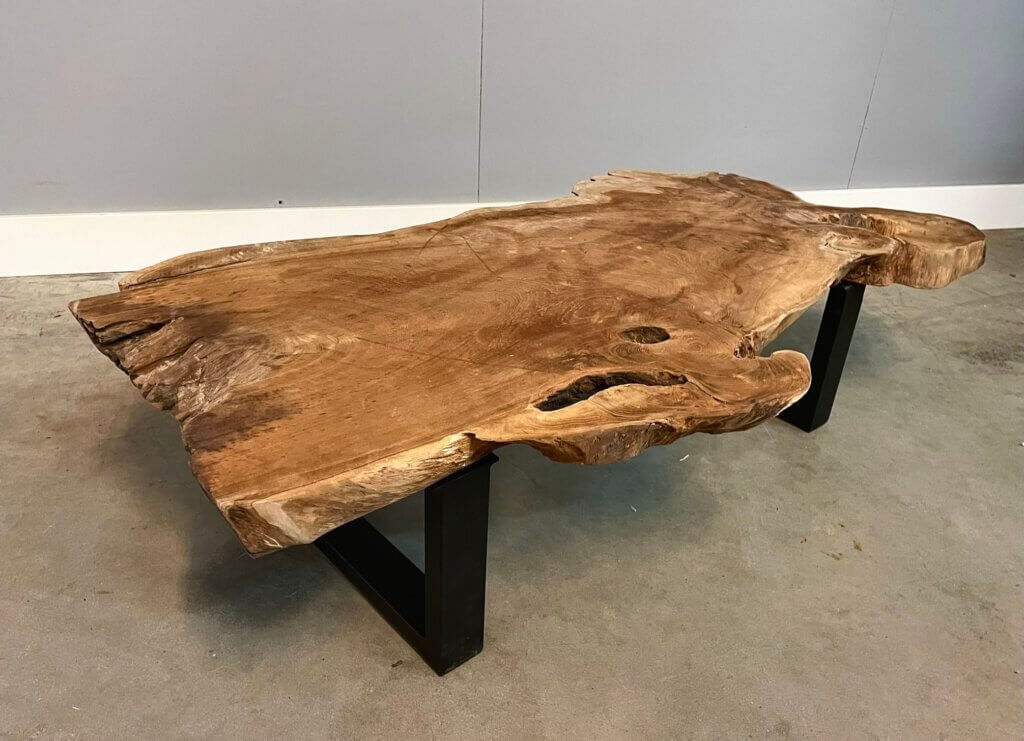 Boomstam salontafel teakhout