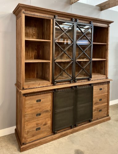 Teakkast dingklik met metalen schuifdeuren