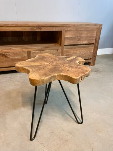 Salontafel met boomstam doorsnede