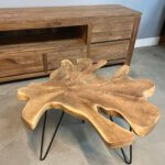 Boomstam salontafel met stalen pootjes