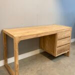 Modern bureau teakhout 150 cm breed