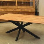 tafel rechthoek met metalen kruispoot