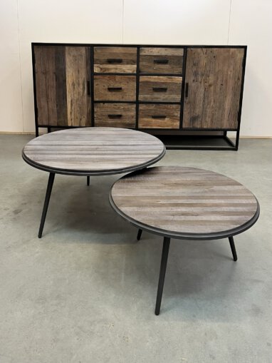 op maat gemaakte ovale tafels van teakhout twee stuks