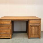 Modern teakhouten bureau