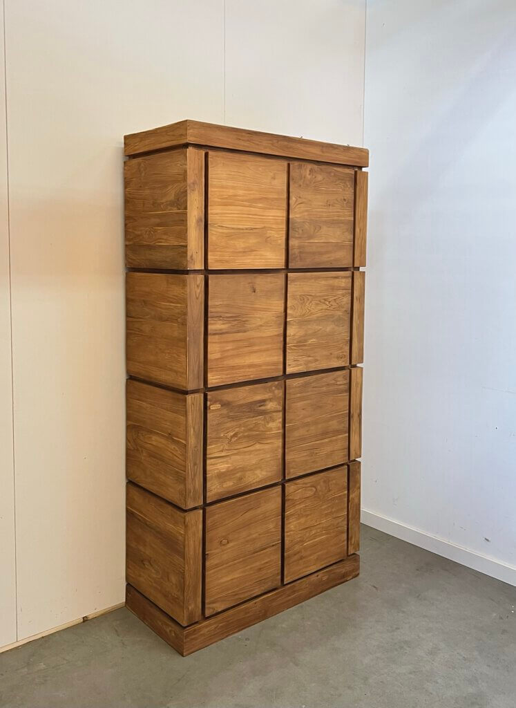 Moderne teakkast met 6 deuren en 2 laden