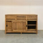 Dressoir teakhout met schuifdeuren en greeploze laden