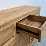 Close-up indoteak dressoir