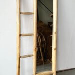 handoekenrek met spiegel