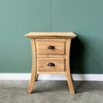 teakhouten nachtkast met 2 laden