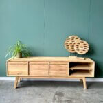 tv meubel met een open vak en 3 deuren